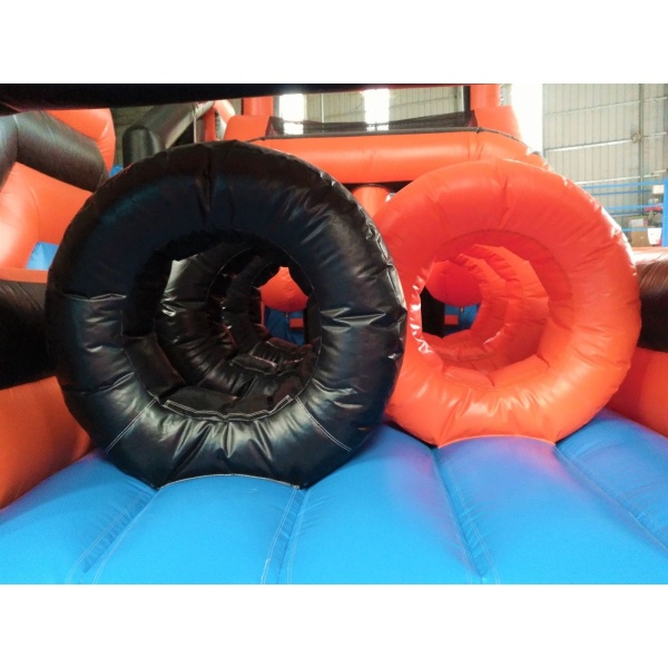 Parcours d'obstacles gonflable CrashKader U - 17 m