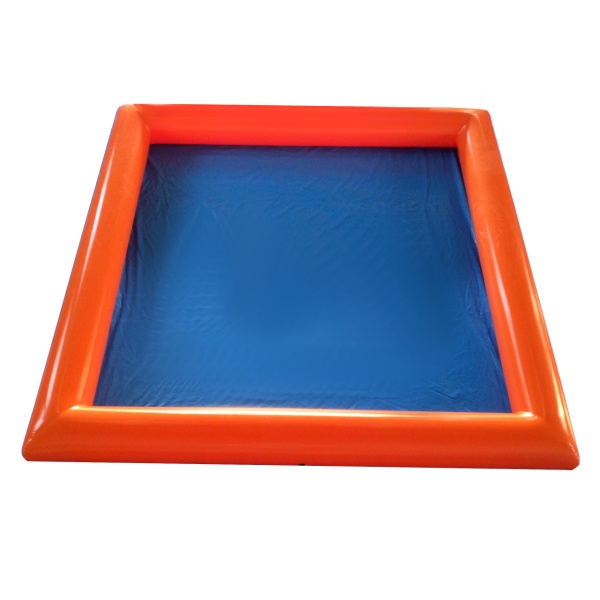 Piscine gonflable pour boules aquatiques 10 x 10 m