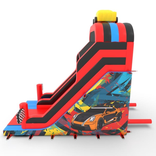 Toboggan gonflable avec imprimé sur le thème des voitures